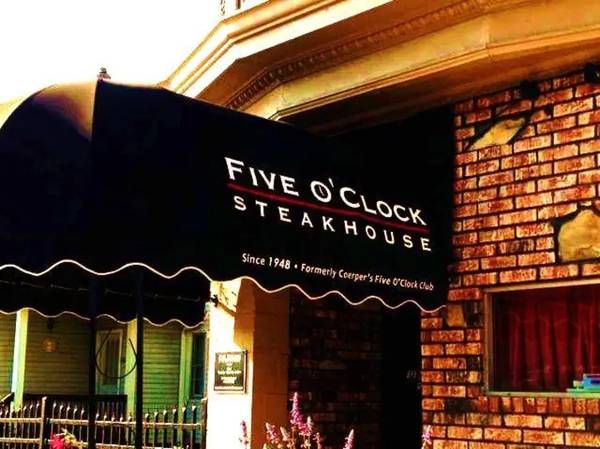 Servers Needed For Famous Steakhouse (Milwaukee)